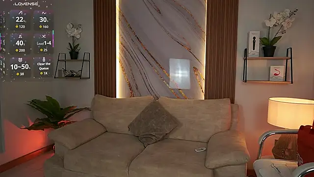 MilaCrave online show from 11/21/25, 11:42