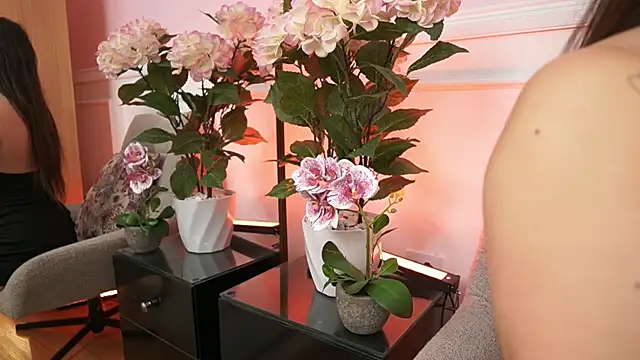 MilaCrave online show from 01/10/26, 11:49