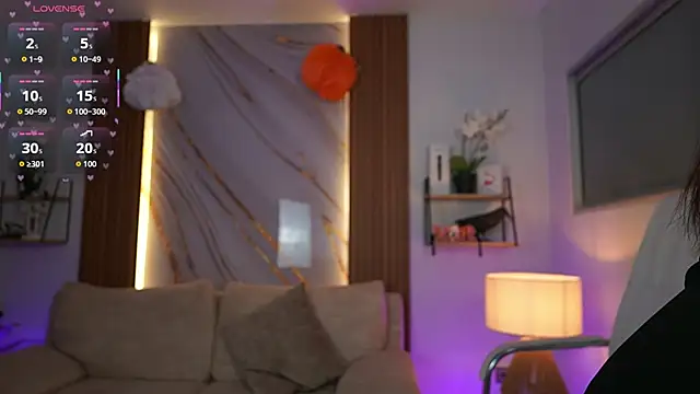 MilaCrave online show from 10/30/25, 11:41