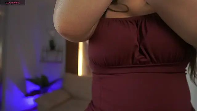 MilaCrave online show from 12/20/25, 11:35