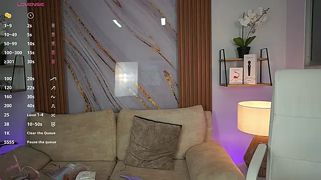 MilaCrave online show from 09/29/25, 11:49