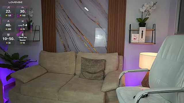 MilaCrave online show from 10/13/25, 11:34