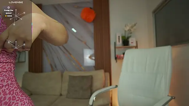 MilaCrave online show from 10/29/25, 11:31