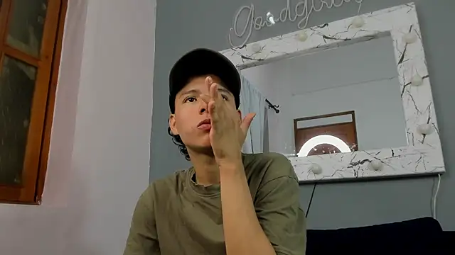 Snapshot of camillo_virgil chatting on 09/14/25, 10:48 camillo virgil online show from 09/14/25, 10:48