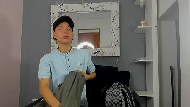 Snapshot of camillo_virgil chatting on 09/12/25, 10:48 camillo virgil online show from 09/12/25, 10:48