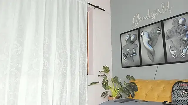 Snapshot of camillo_virgil chatting on 12/16/25, 11:14 camillo virgil online show from 12/16/25, 11:14