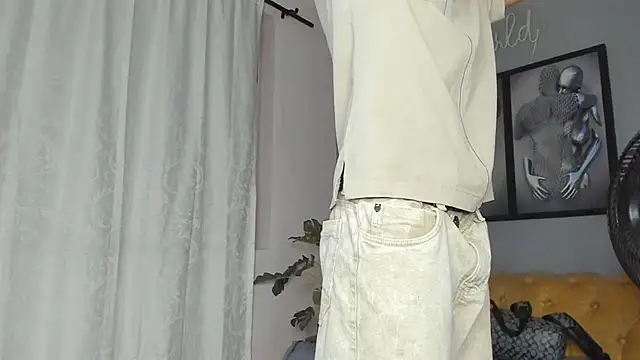 Snapshot of camillo_virgil chatting on 12/15/25, 11:16 camillo virgil online show from 12/15/25, 11:16