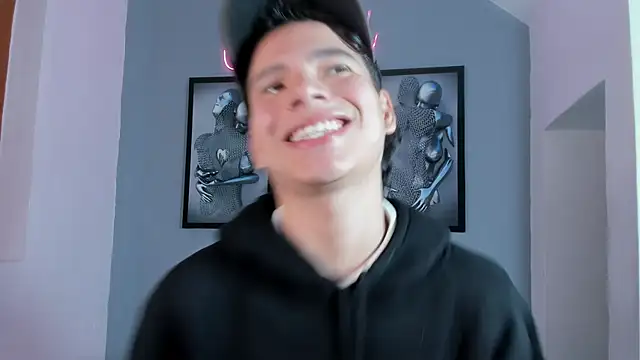 Snapshot of camillo_virgil chatting on 10/10/25, 11:11 camillo virgil online show from 10/10/25, 11:11