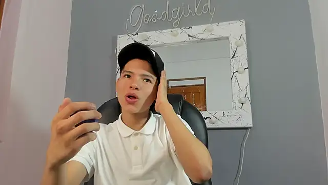 Snapshot of camillo_virgil chatting on 09/30/25, 11:16 camillo virgil online show from 09/30/25, 11:16