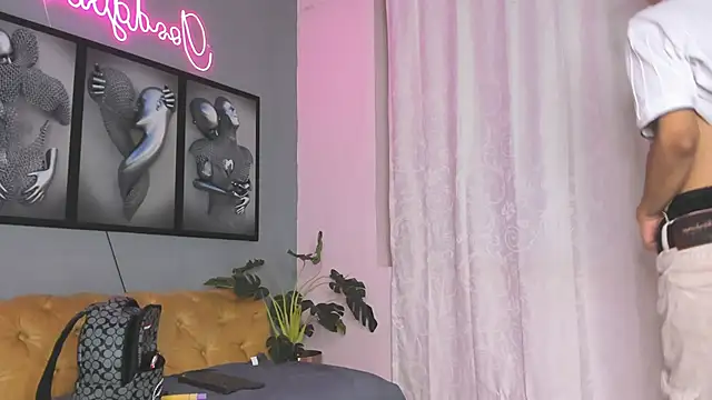 Snapshot of camillo_virgil chatting on 12/14/25, 11:38 camillo virgil online show from 12/14/25, 11:38