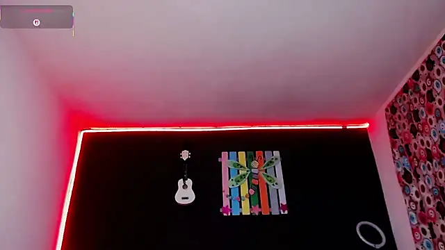 ingrid zese  online show from 10/21/25, 06:07