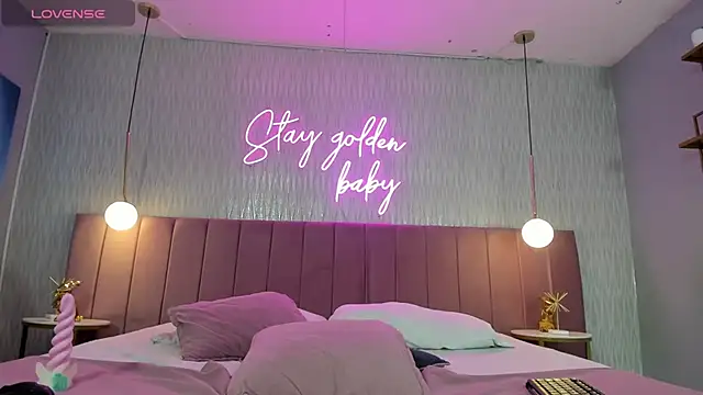 Snapshot of HANNA_BASTIAN_VC chatting on 12/02/25, 02:12 HANNA BASTIAN VC online show from 12/02/25, 02:12