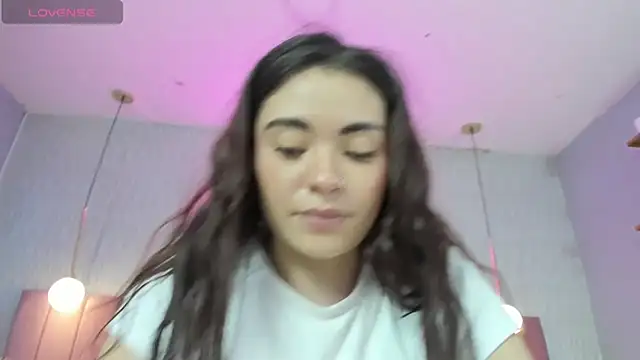 Snapshot of HANNA_BASTIAN_VC chatting on 11/27/25, 02:45 HANNA BASTIAN VC online show from 11/27/25, 02:45