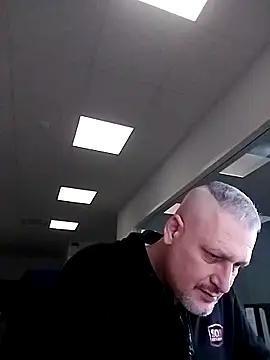 Hisnimin online show from 02/25/26, 12:00