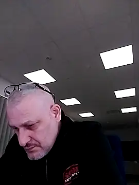 Hisnimin online show from 03/19/26, 11:49