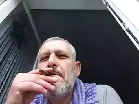 Hisnimin online show from 02/16/26, 07:40