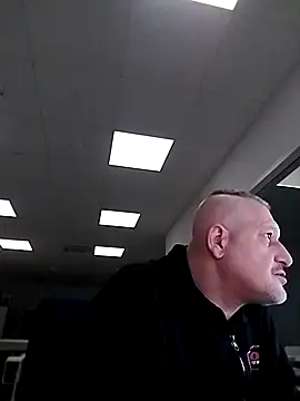 Hisnimin online show from 02/21/26, 12:01