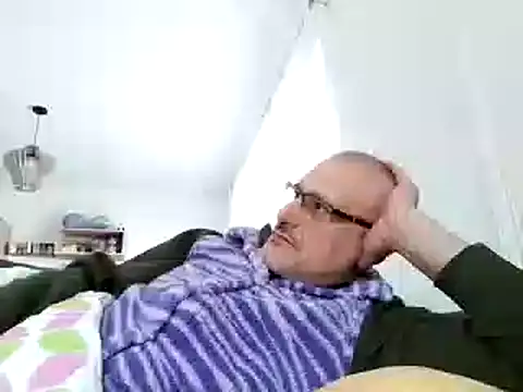 Hisnimin online show from 03/19/26, 11:43