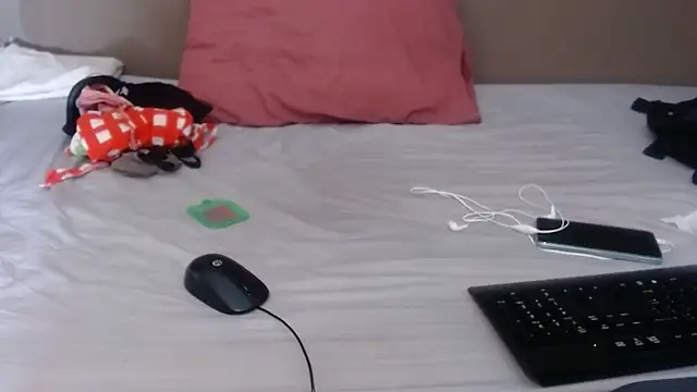 TALLHORNYBEAR online show from 09/26/25, 04:08