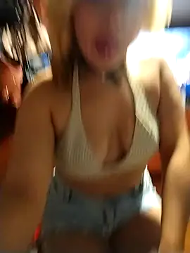 Snapshot of Ashleycam69 chatting on 11/11/25, 03:23 Ashleycam69 online show from 11/11/25, 03:23