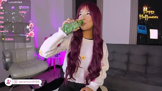 jennie whitee online show from 10/27/25, 11:44