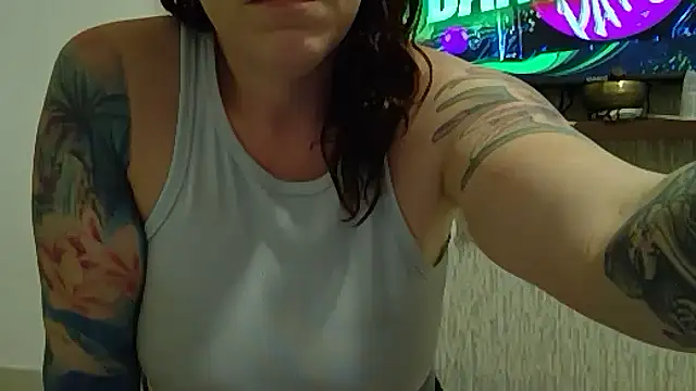 Island Siren online show from 10/17/25, 09:38