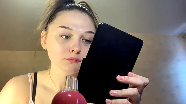 Snapshot of Smoke_mama chatting on 02/18/26, 11:39 Smoke mama online show from 02/18/26, 11:39