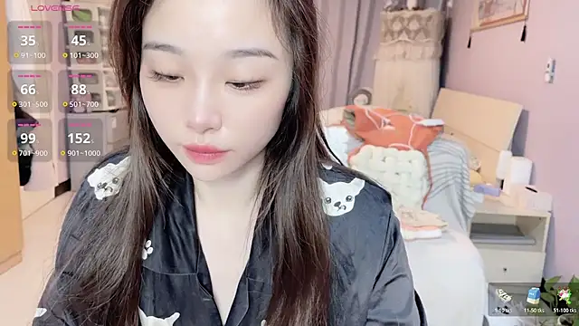 Y2Luvk online show from 10/19/25, 08:55