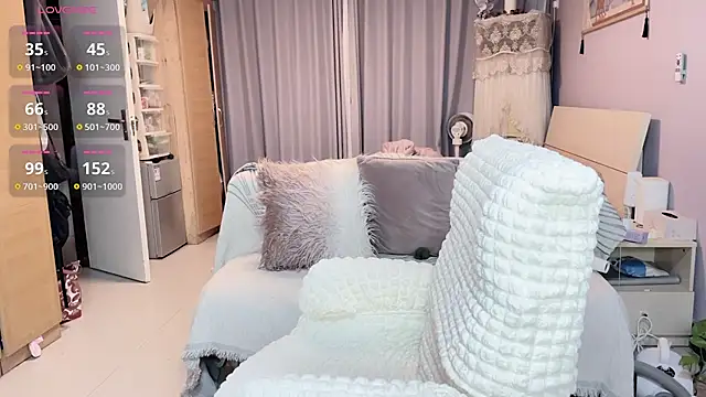 Y2Luvk online show from 10/17/25, 09:16