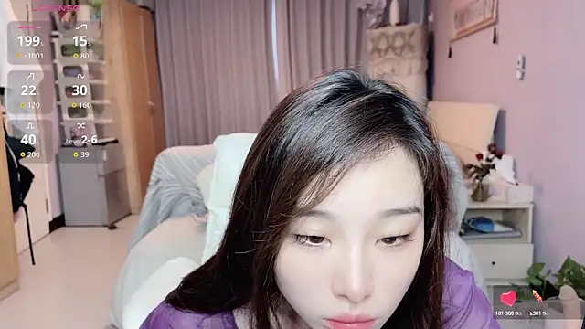 Y2Luvk online show from 10/10/25, 10:54