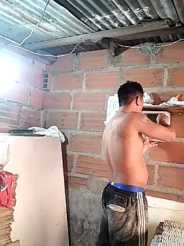 Snapshot of hoteder chatting on 12/19/25, 12:18 hoteder online show from 12/19/25, 12:18