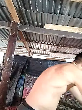 Snapshot of hoteder chatting on 12/22/25, 12:38 hoteder online show from 12/22/25, 12:38