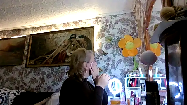 LustyyX online show from 12/18/25, 06:07