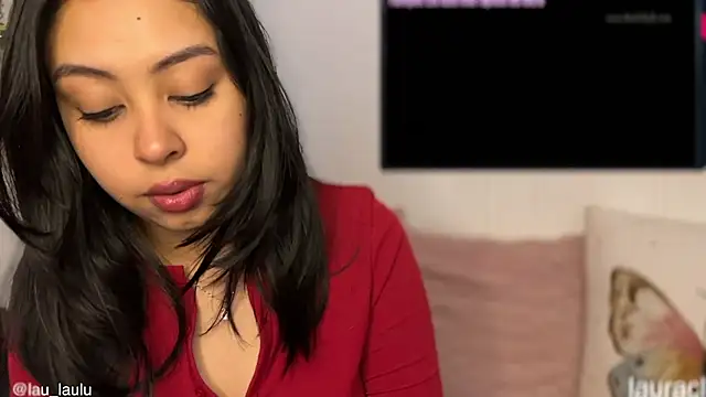 lau laulu online show from 11/21/25, 02:27