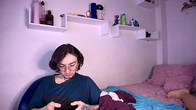 annyharriis online show from 01/13/26, 10:13