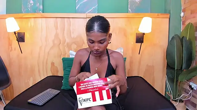 halleylorens online show from 02/25/26, 07:25