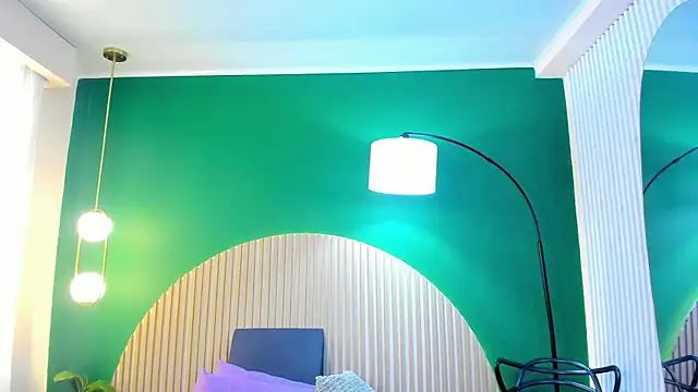 Snapshot of halleylorens chatting on 11/22/25, 07:24 halleylorens online show from 11/22/25, 07:24