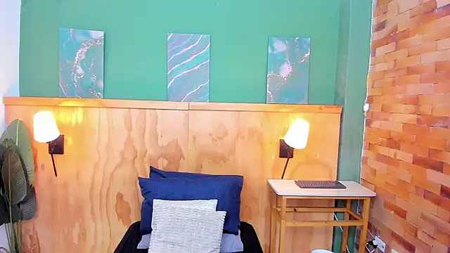 halleylorens online show from 04/07/26, 04:53