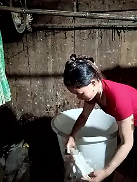 Snapshot of Ruaiuoi chatting on 02/14/26, 12:49 Ruaiuoi online show from 02/14/26, 12:49