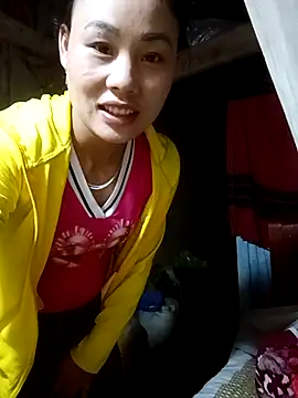 Ruaiuoi online show from 05/02/26, 01:33