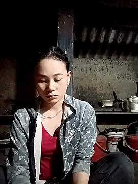 Snapshot of Ruaiuoi chatting on 03/01/26, 09:48 Ruaiuoi online show from 03/01/26, 09:48