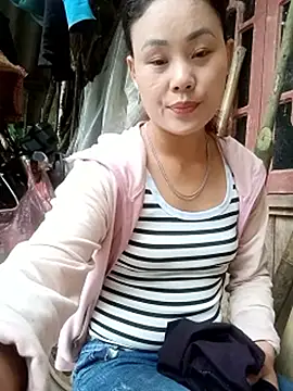 Ruaiuoi online show from 05/10/26, 12:58