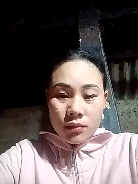 Snapshot of Ruaiuoi chatting on 02/10/26, 10:20 Ruaiuoi online show from 02/10/26, 10:20