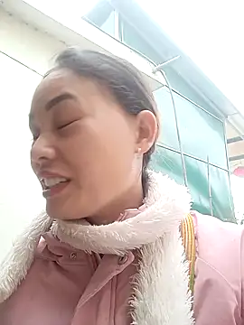 Snapshot of Ruaiuoi chatting on 02/03/26, 06:33 Ruaiuoi online show from 02/03/26, 06:33