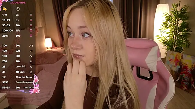 HeyMonkey  online show from 12/22/25, 12:49