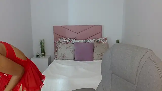 SarayVega  online show from 09/22/25, 07:20