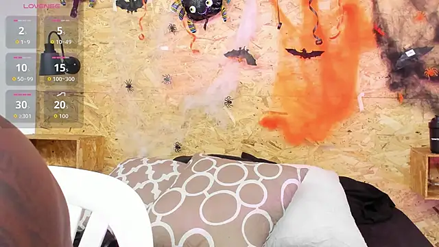 santiblack7 online show from 10/30/25, 07:33