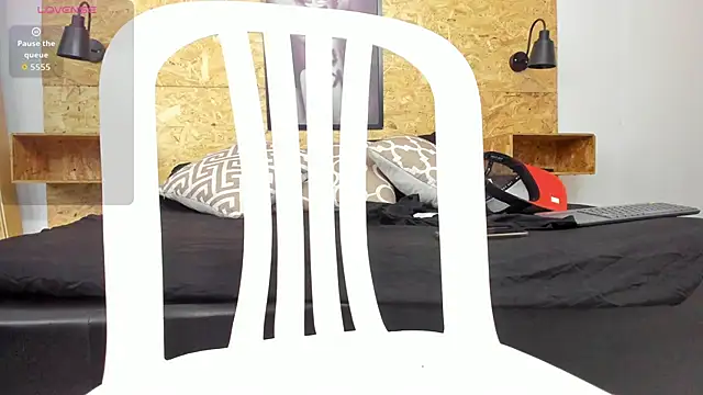 santiblack7 online show from 09/17/25, 08:11
