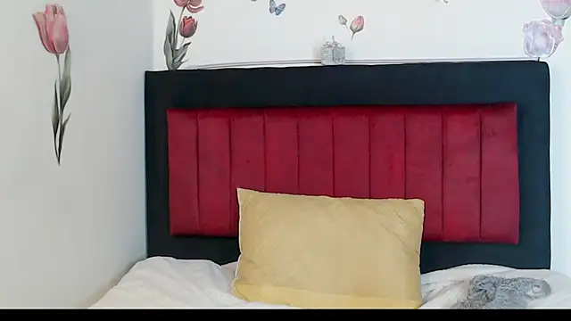 angelyxs online show from 12/03/25, 08:30