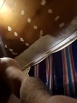 lucho2328 online show from 10/27/25, 10:33